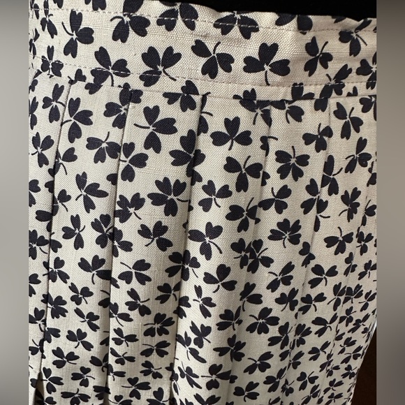 Burberry skirt - Picture 3 of 10